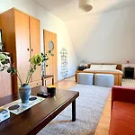 Gael Stary Rynek 1 Apartment